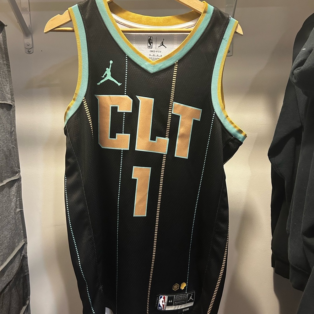 Jordan CLT Basketball Jersey - Black and Gold